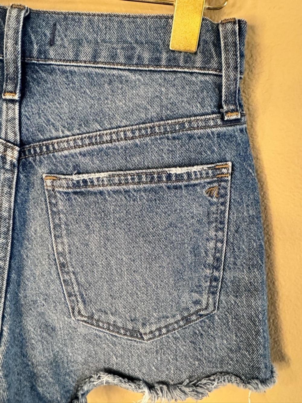 Madewell The Perfect Jean Short in Bartow Wash: TENCEL™ Denim Edition size 25 - Picture 5 of 11